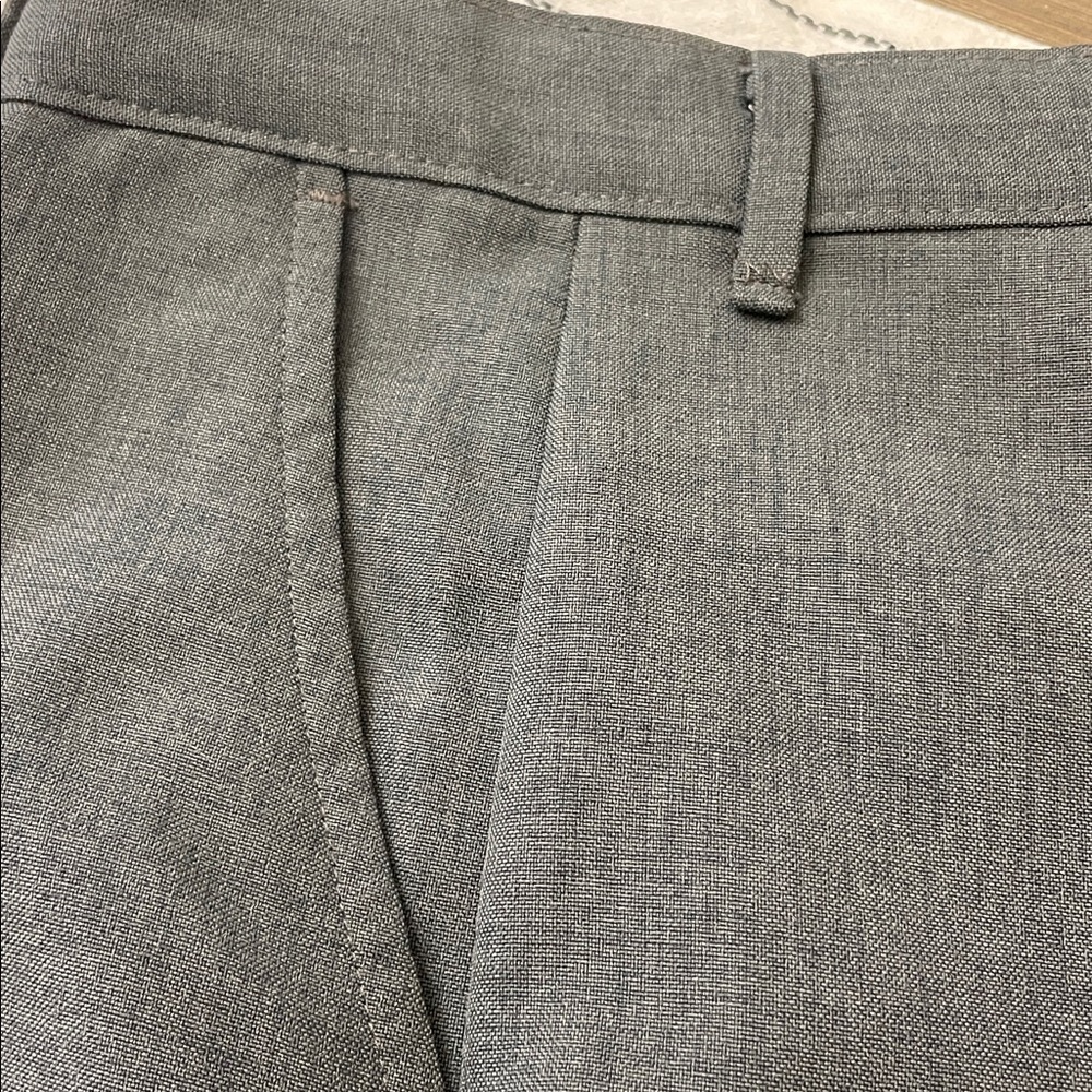 Gray Polyester Garment - Picture 2 of 5